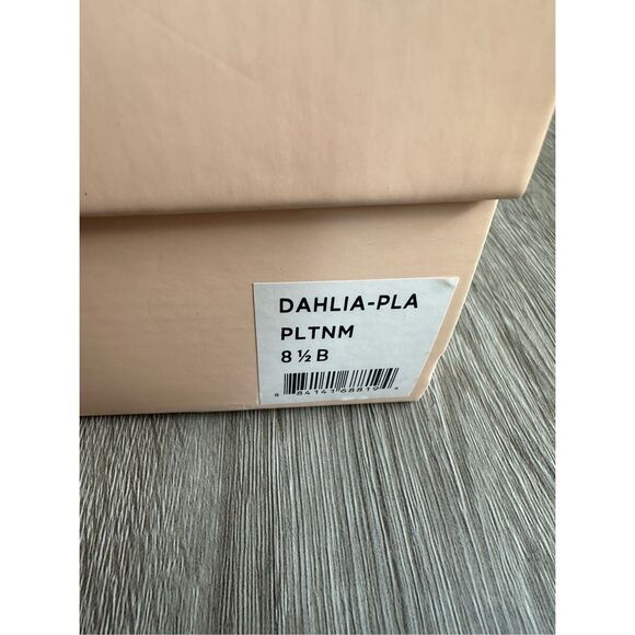 Loeffler Randall Dahlia Platinum Pleated Bow Heel Size 8.5 $450 - Picture 15 of 15